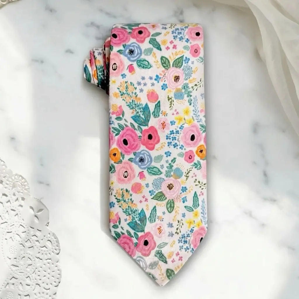 Men's floral tie