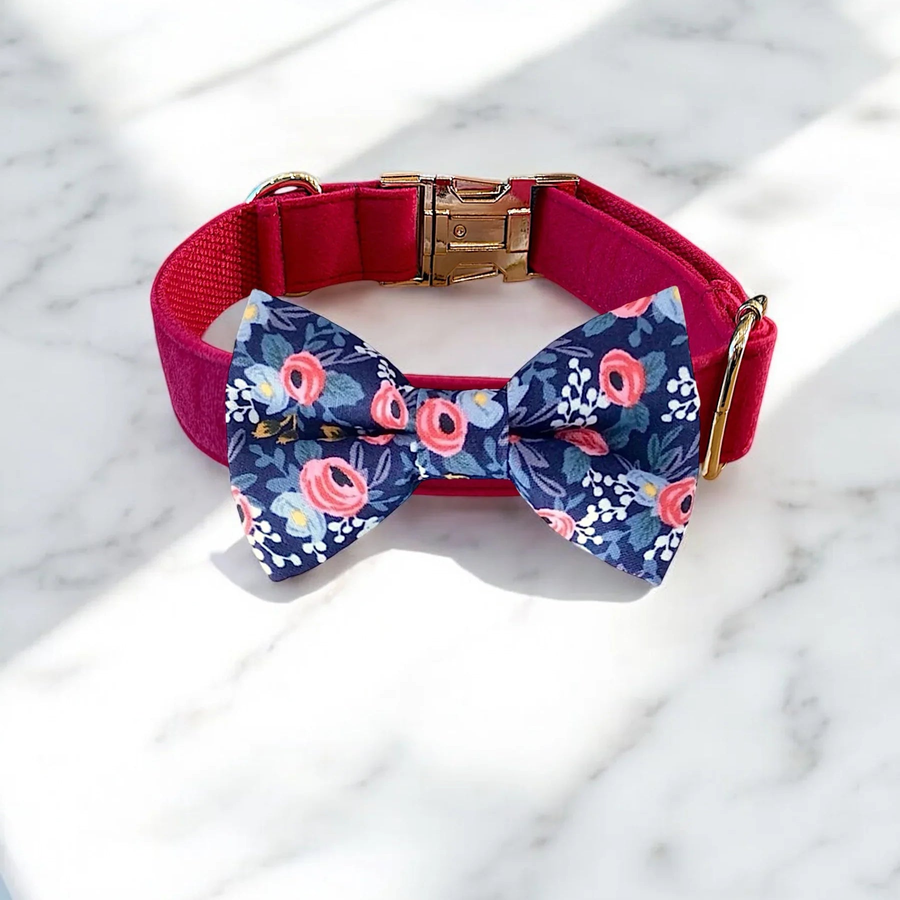Bows in 3 sizes: Small is 3 1/2 inches wide, Medium is 4 1/2 inches wide and Large is 4 1/2 inches wide.