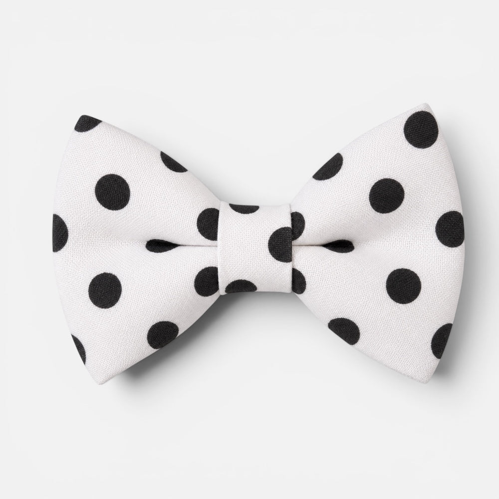 Polka dot bow tie for men in black and white.