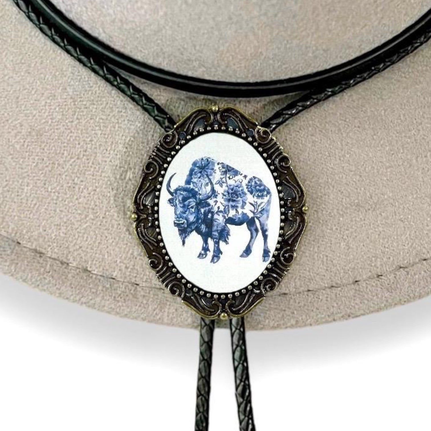 Bison Bolo Tie Cowboy Necktie, Buffalo Western String Tie