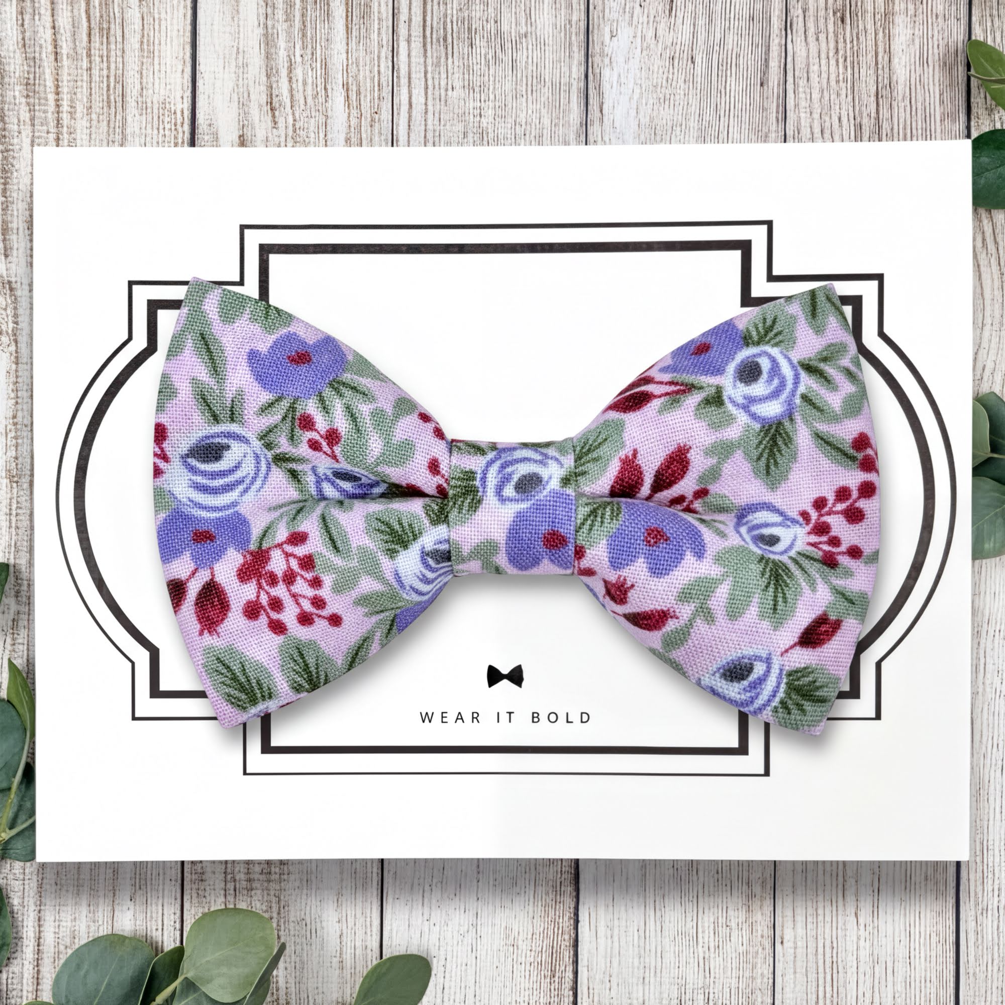 Dog bow tie size chart. Size Small is 3 1/2 inches wide for small dogs under 15 lbs. Size Medium is 4 inches wide for medium dogs between 15 band 40 lbs. Size Large is 4 1/2 inches wide for Large Dogs between 40 band 80 lbs. Size Extra Large is 5 1/2 inches wide for Extra Large Dogs over 80 lbs. Sizing is up to preference and pet bow ties slide on to dog collars with elastic.
