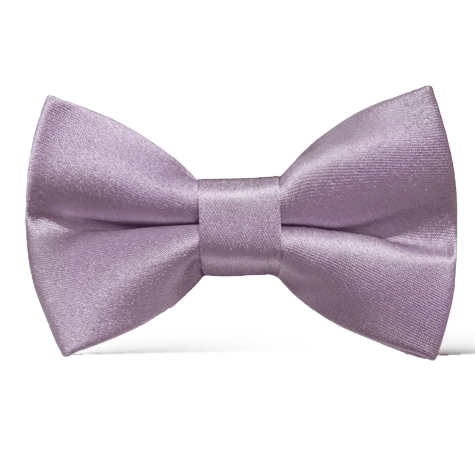 Lavender bow tie for men, weddings and groomsmen, on a white background