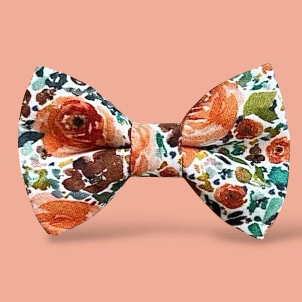 Size chart for hair bows from The Bold Bow Tie detailing dimensions across three sizes. Small is 3.5 inches wide. Medium is 4 inches wide. Large is 4.5 inches wide. Visual graphics illustrate the increasing scale of each bow with horizontal dotted arrows showing that the width is measured from side to side. Bottom text specifies that all hair bows come on alligator clips.