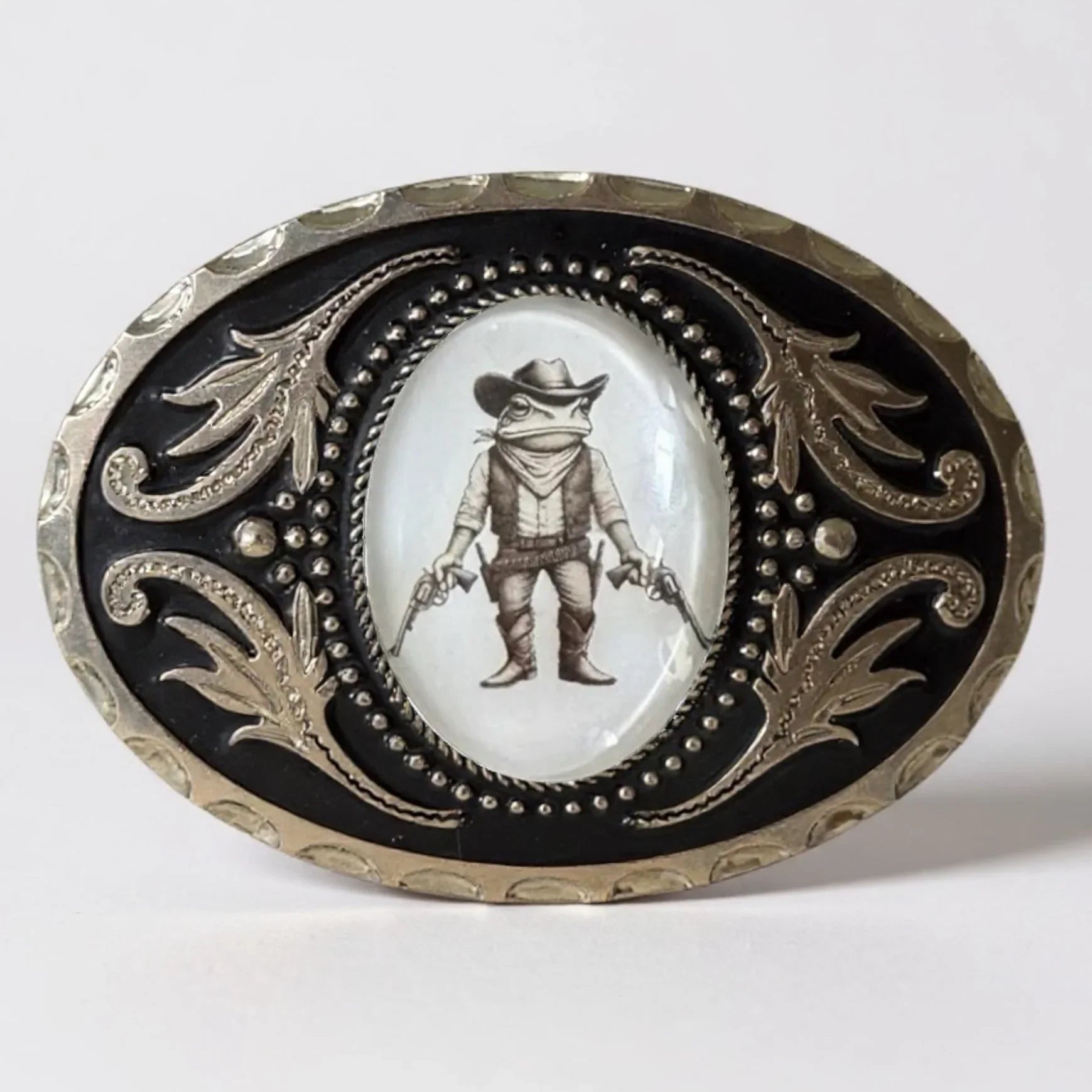 Frog belt buckle for cowboy or cowgirl accessory.