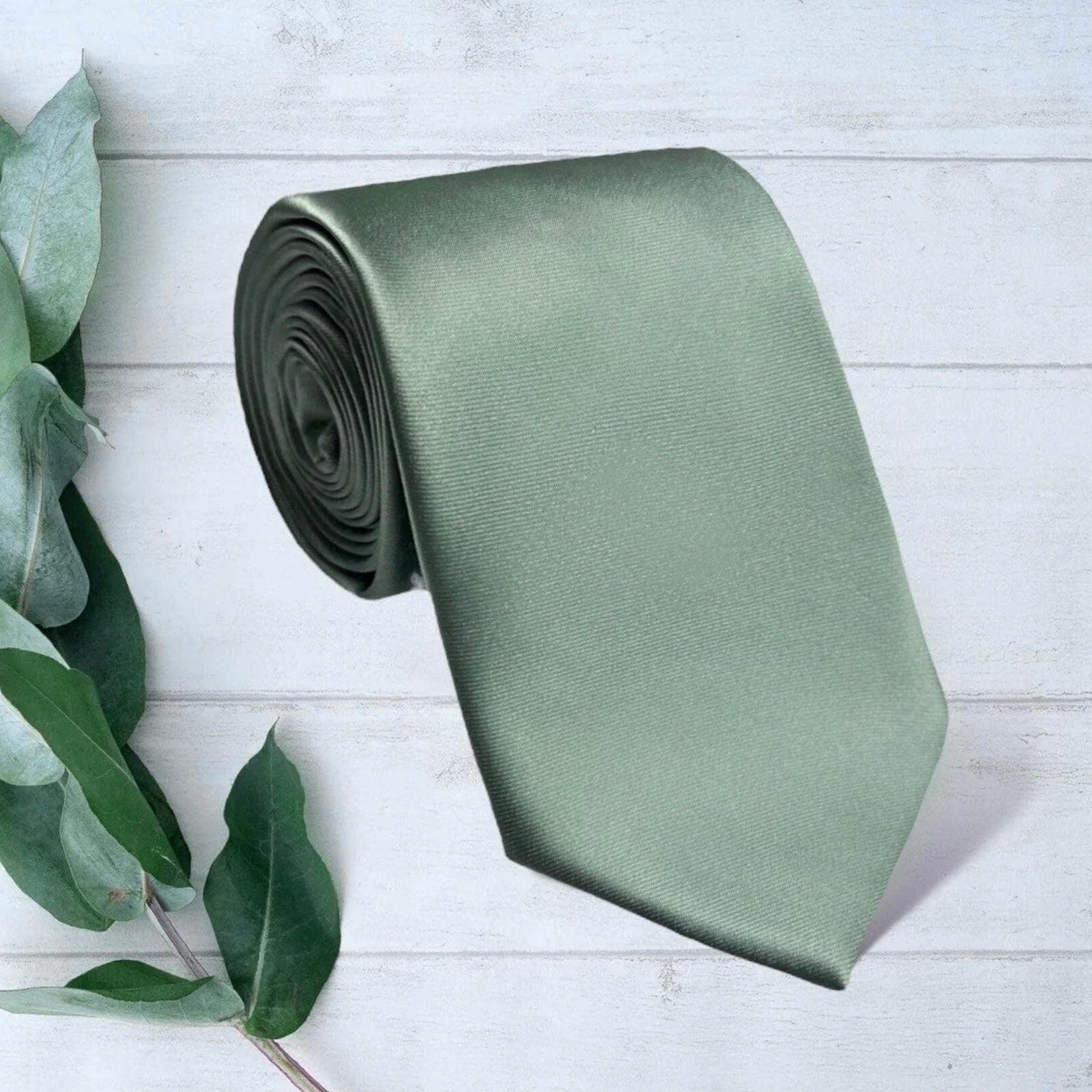 Sage green necktie for men’s tie for wedding.