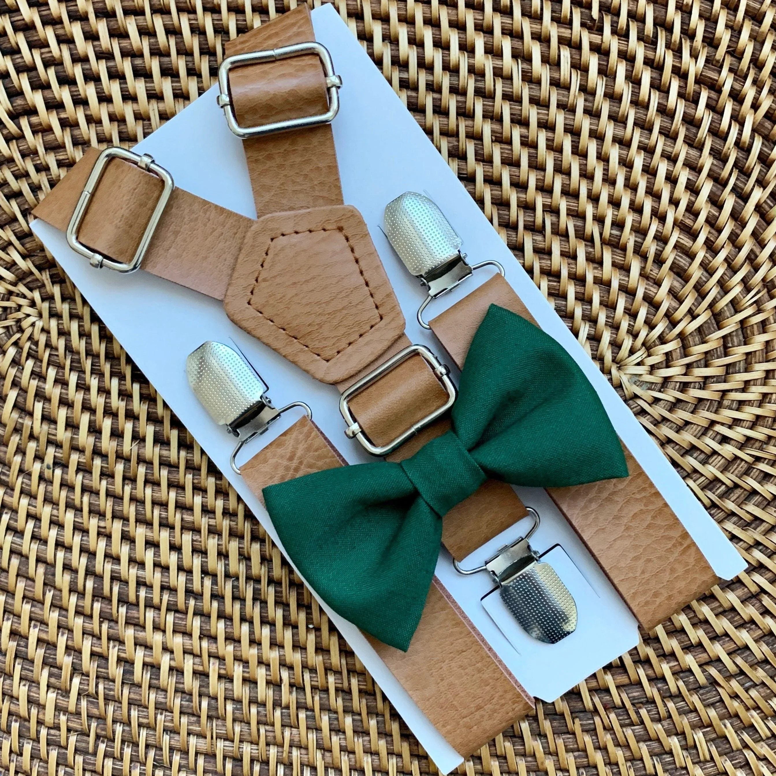 Green mens bow tie and suspenders for wedding and groomsmen.
