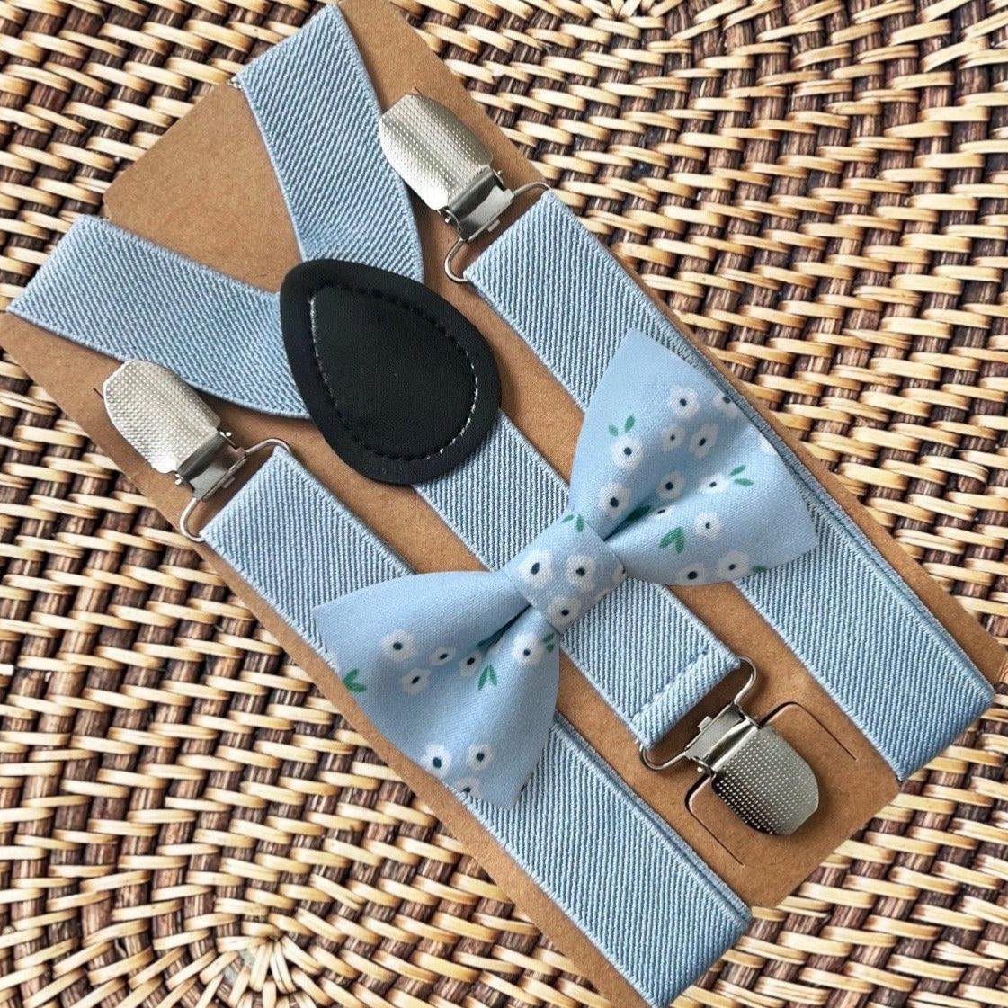 Size chart for suspender and bow tie sets from The Bold Bow Tie. Small (6mo-6yr): 18"-29" suspenders, 3.5" bow. Medium (7-12yr): 25.5"-40" suspenders, 4" bow. Adult (13yr-6ft tall): 25.5"-40" suspenders, 4.5" bow. Big & Tall (Over 6ft tall): 31"-53" suspenders, 4.5" bow. Instructions note to measure from the back waistband over the shoulder to the front waistband for a comfortable fit.
