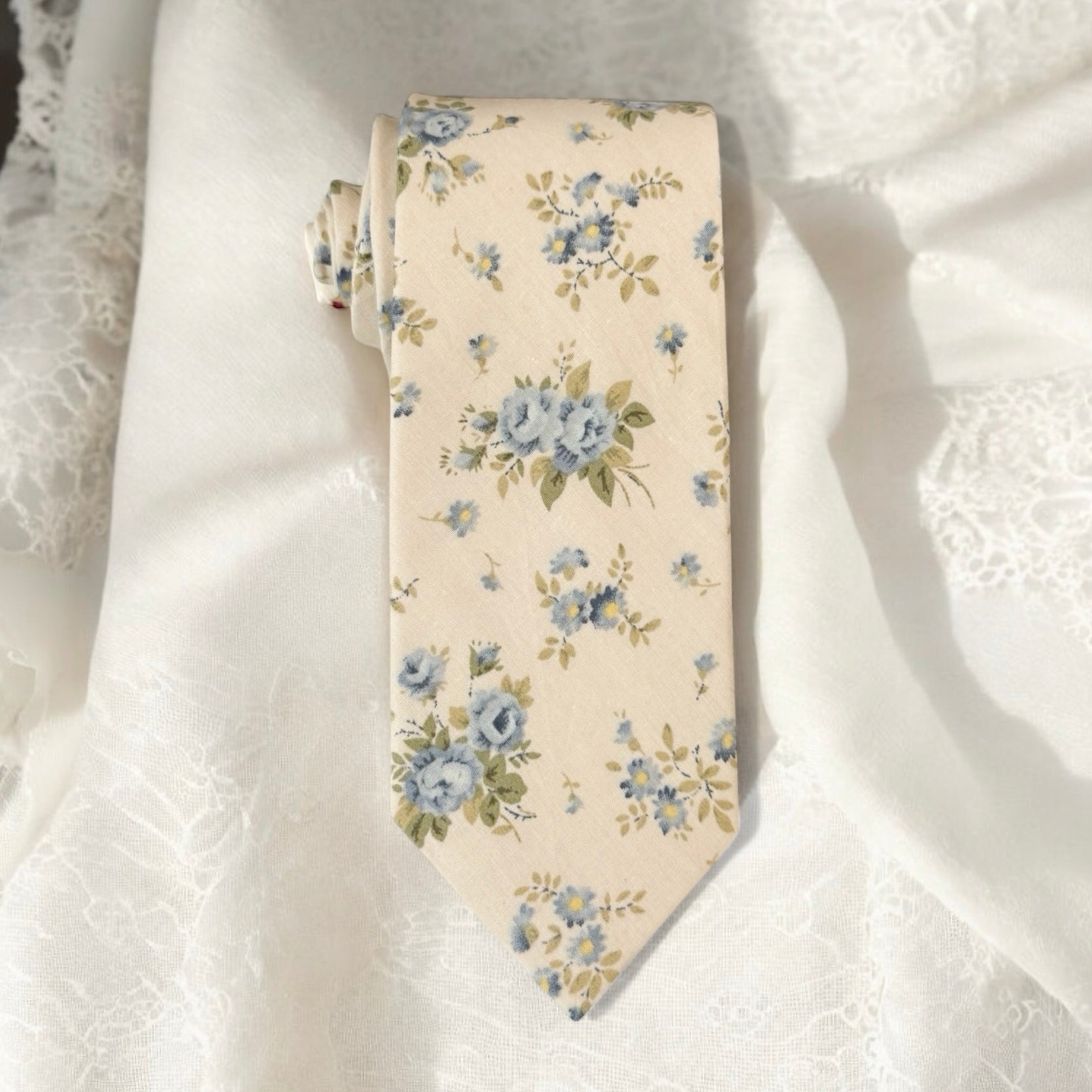 Ivory & blue floral necktie for men’s tie for wedding.