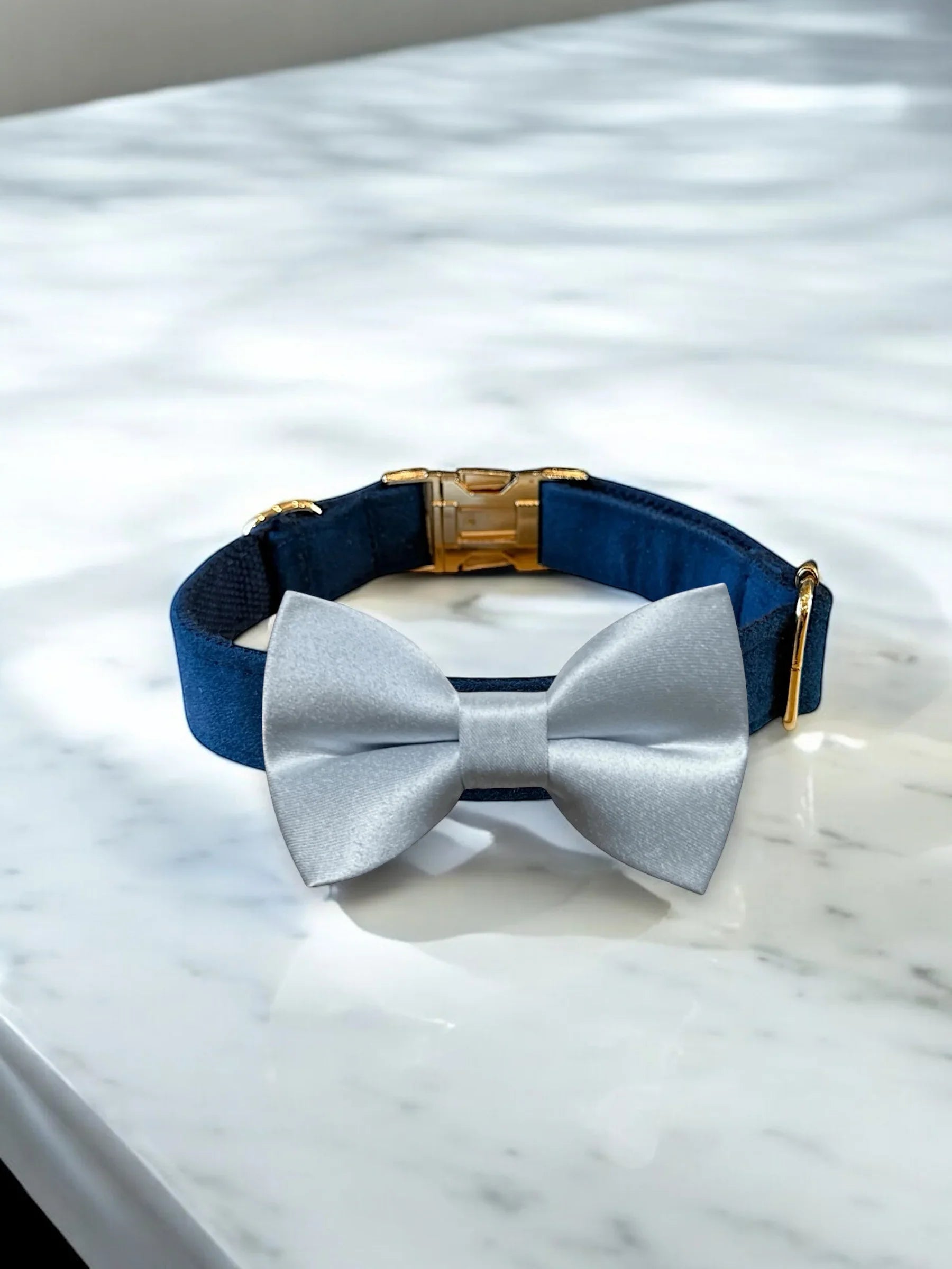 Bows in 3 sizes: Small is 3 1/2 inches wide, Medium is 4 1/2 inches wide and Large is 4 1/2 inches wide.