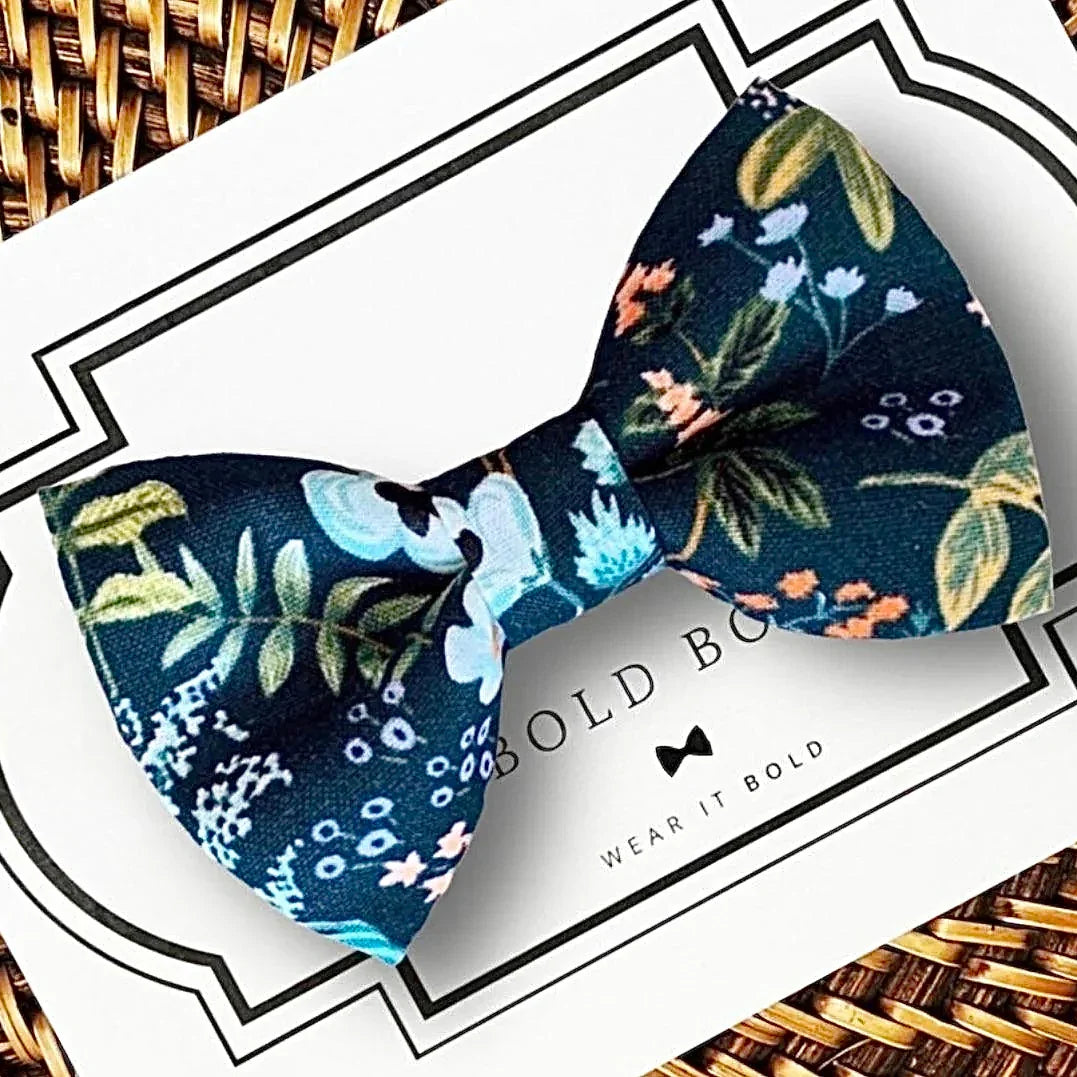 Floral dog bow tie for wedding or dog gift.