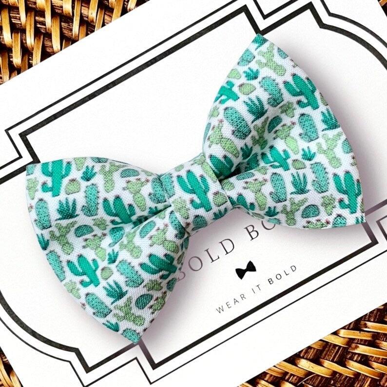 Cactus Dog bow tie or Cat bow tie for pet bowtie collar.