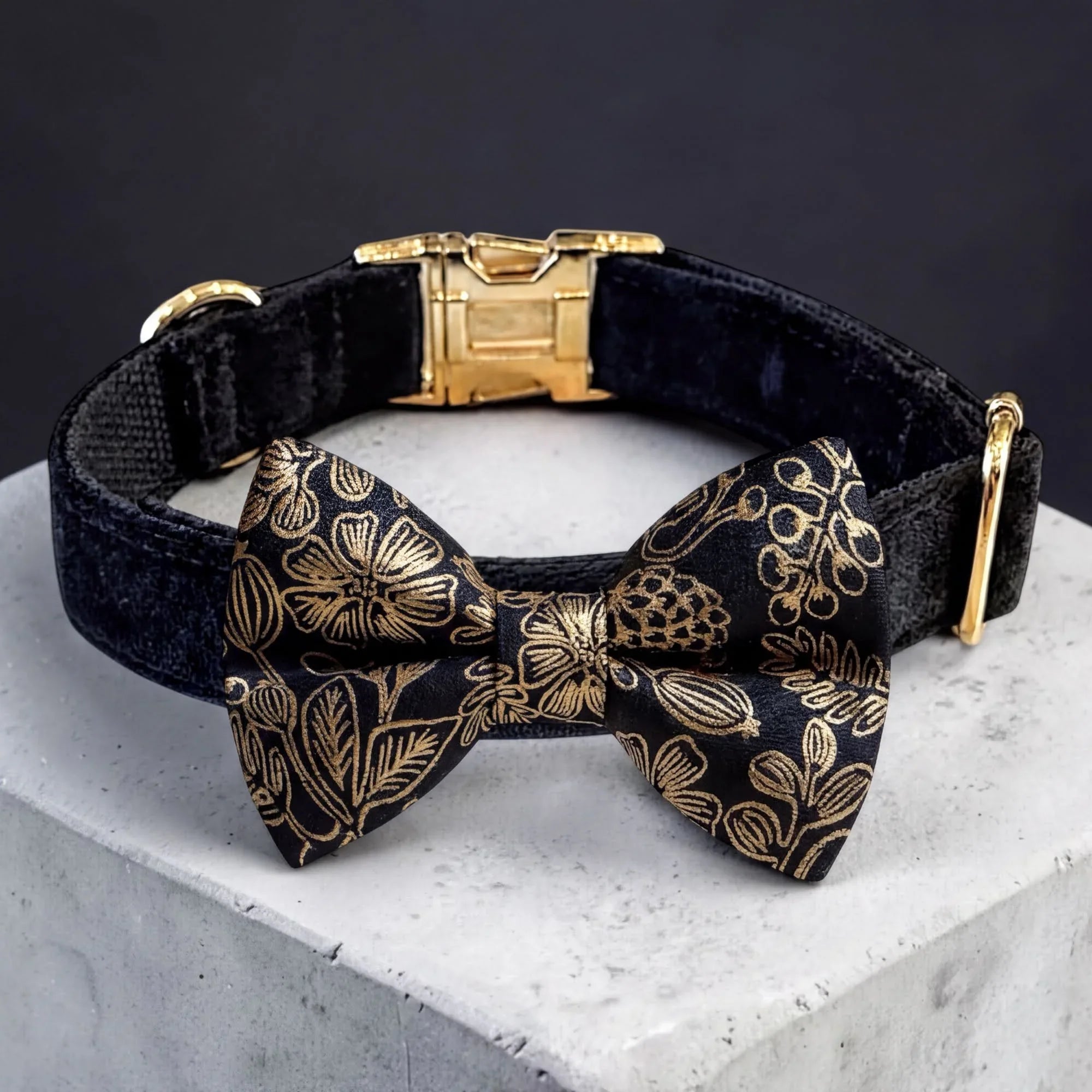 Black & Gold bow tie dog collar in velvet with a gold pet bowtie for weddings, Christmas and New Years Eve.