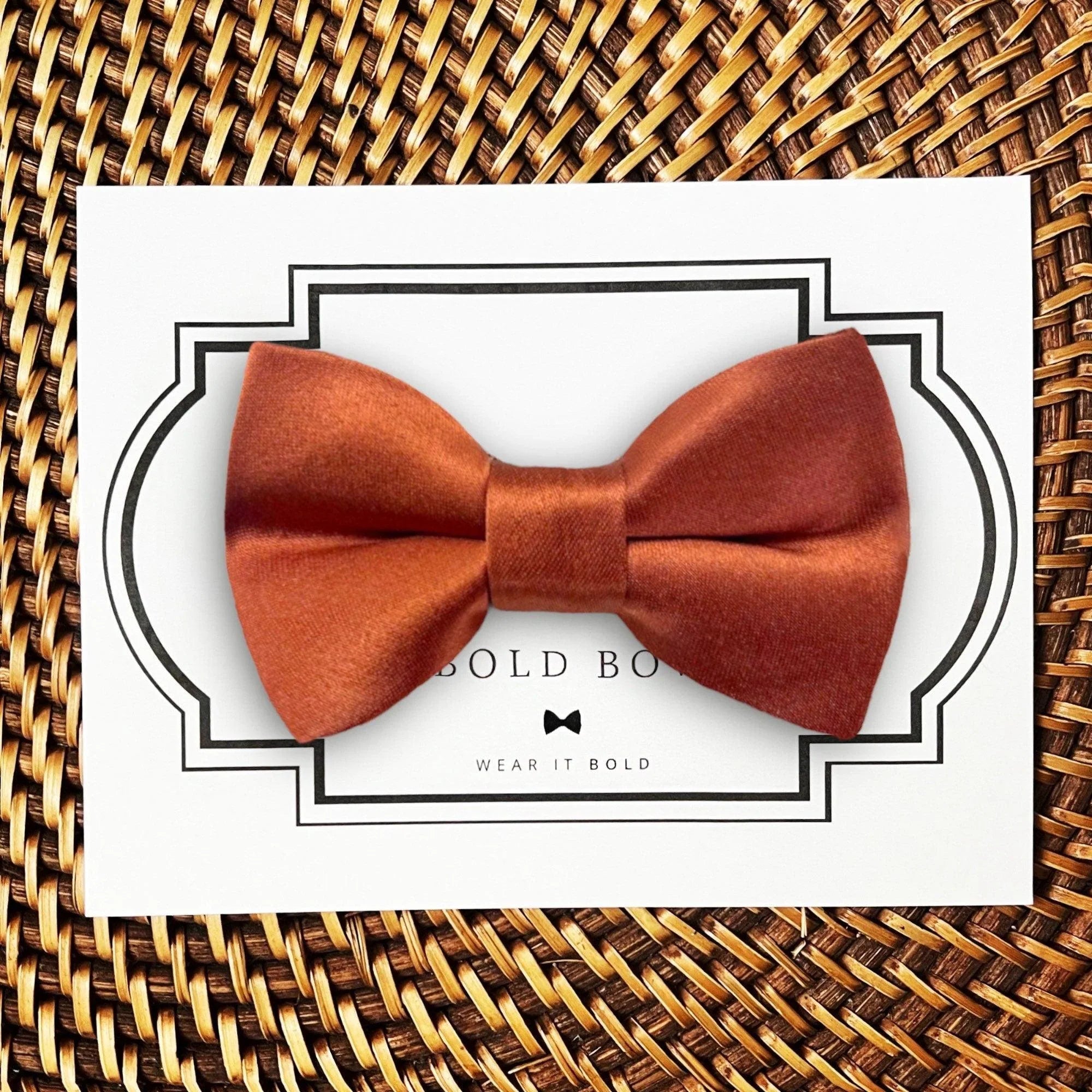 Bows in 3 sizes: Small is 3 1/2 inches wide, Medium is 4 1/2 inches wide and Large is 4 1/2 inches wide.