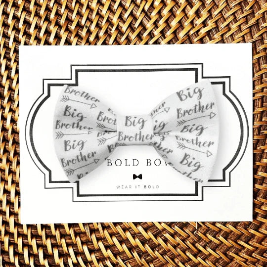 Dog bow tie size chart. Size Small is 3 1/2 inches wide for small dogs under 15 lbs. Size Medium is 4 inches wide for medium dogs between 15 band 40 lbs. Size Large is 4 1/2 inches wide for Large Dogs between 40 band 80 lbs. Size Extra Large is 5 1/2 inches wide for Extra Large Dogs over 80 lbs. Sizing is up to preference and pet bow ties slide on to dog collars with elastic.