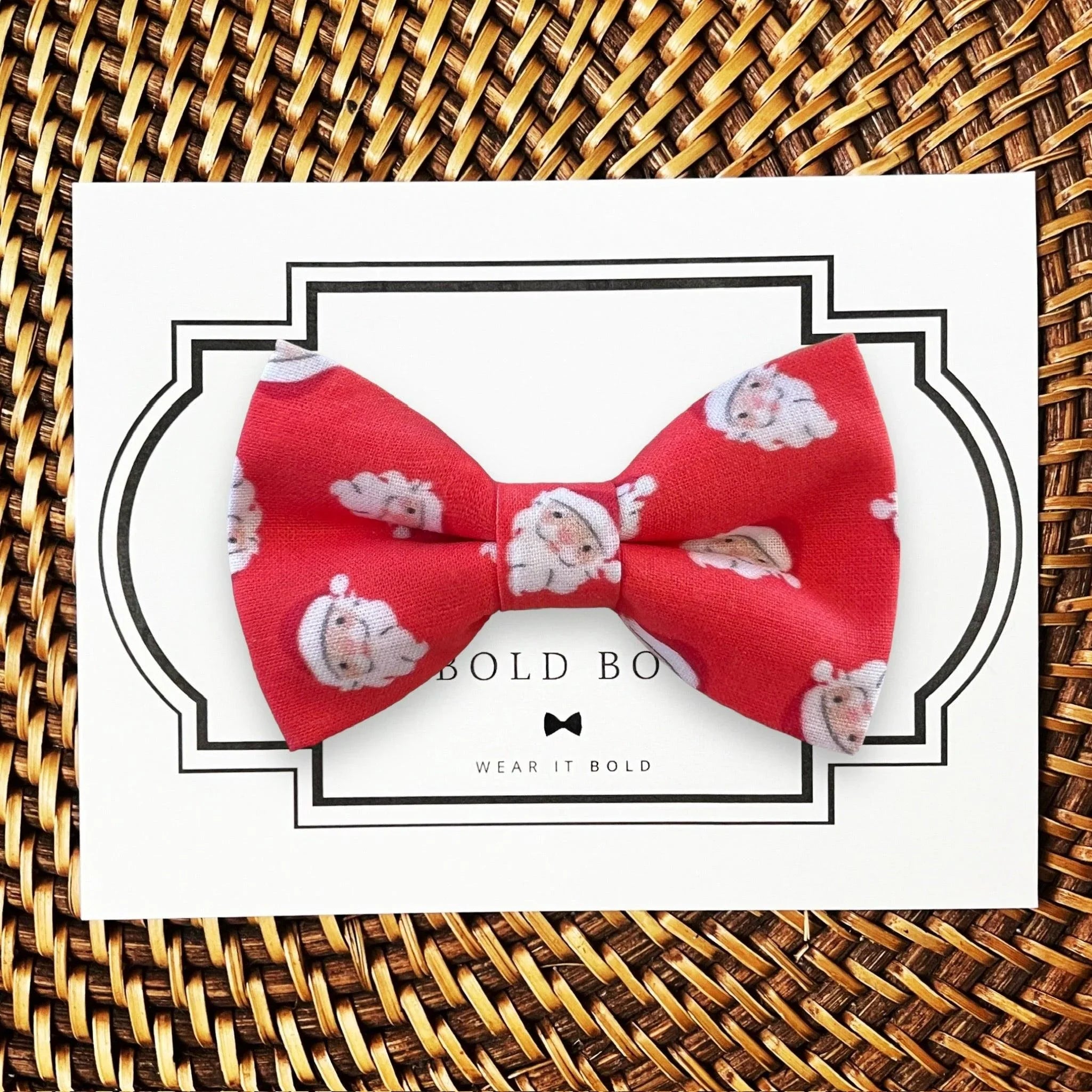 Dog bow tie size chart. Size Small is 3 1/2 inches wide for small dogs under 15 lbs. Size Medium is 4 inches wide for medium dogs between 15 band 40 lbs. Size Large is 4 1/2 inches wide for Large Dogs between 40 band 80 lbs. Size Extra Large is 5 1/2 inches wide for Extra Large Dogs over 80 lbs. Sizing is up to preference and pet bow ties slide on to dog collars with elastic.