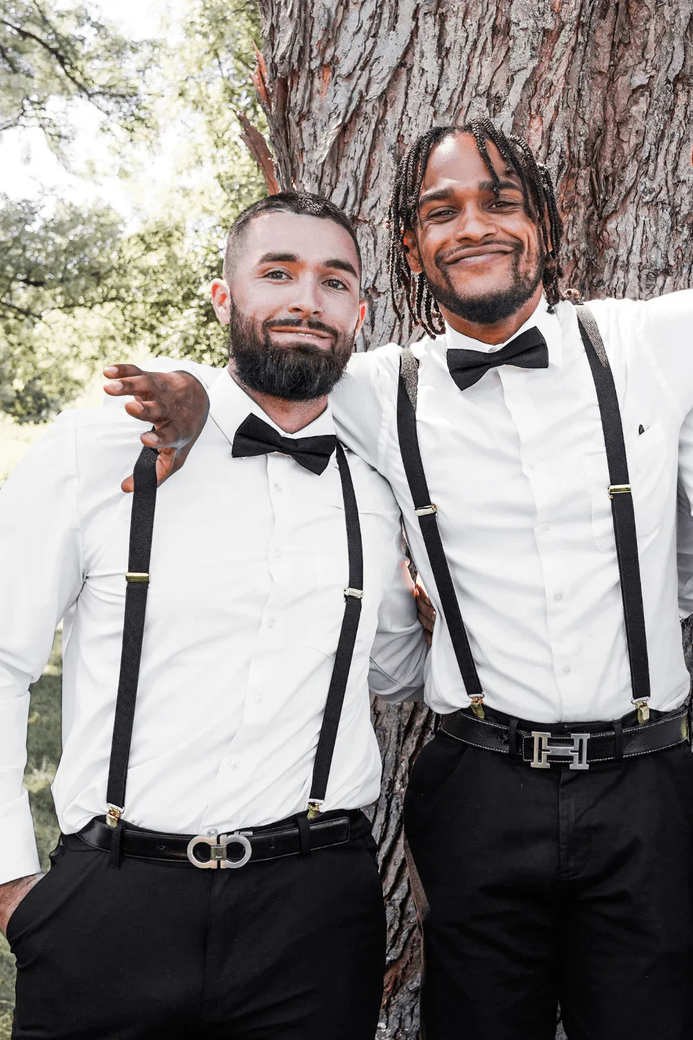 The Bold Bow Tie size chart for bow tie and suspender sets showing Small, Medium, Adult, and Big & Tall sizes with typical age ranges, suspender lengths, and bow tie widths. Small fits ages 6 months–6 years with 18–29 inch suspenders and a 3.5 inch bow tie; Medium fits ages 7–12 years with 25.5–40 inch suspenders and a 4 inch bow tie; Adult fits ages 13 years–6 feet tall with 25.5–40 inch suspenders and a 4.5 inch bow tie; Big & Tall fits over 6 feet tall with 31–53 inch suspenders and a 4.5 inch bow tie.