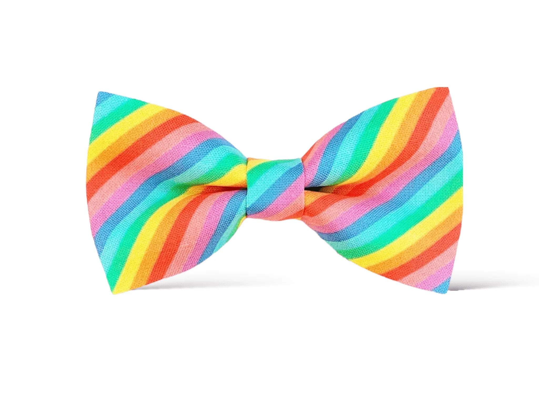 Size chart for pre-tied bow ties from The Bold Bow Tie detailing measurements across three sizes. Small is 3.5 inches wide and recommended for ages 6 months to 5 years. Medium is 4 inches wide and recommended for ages 6 to 12 years. Large is 4.5 inches wide and recommended for ages 13 years and up. Visual icons illustrate the relative sizes with horizontal arrows showing that width is measured from wingtip to wingtip. Bottom text notes that all bow ties are pre-tied and ready to add to your outfit.