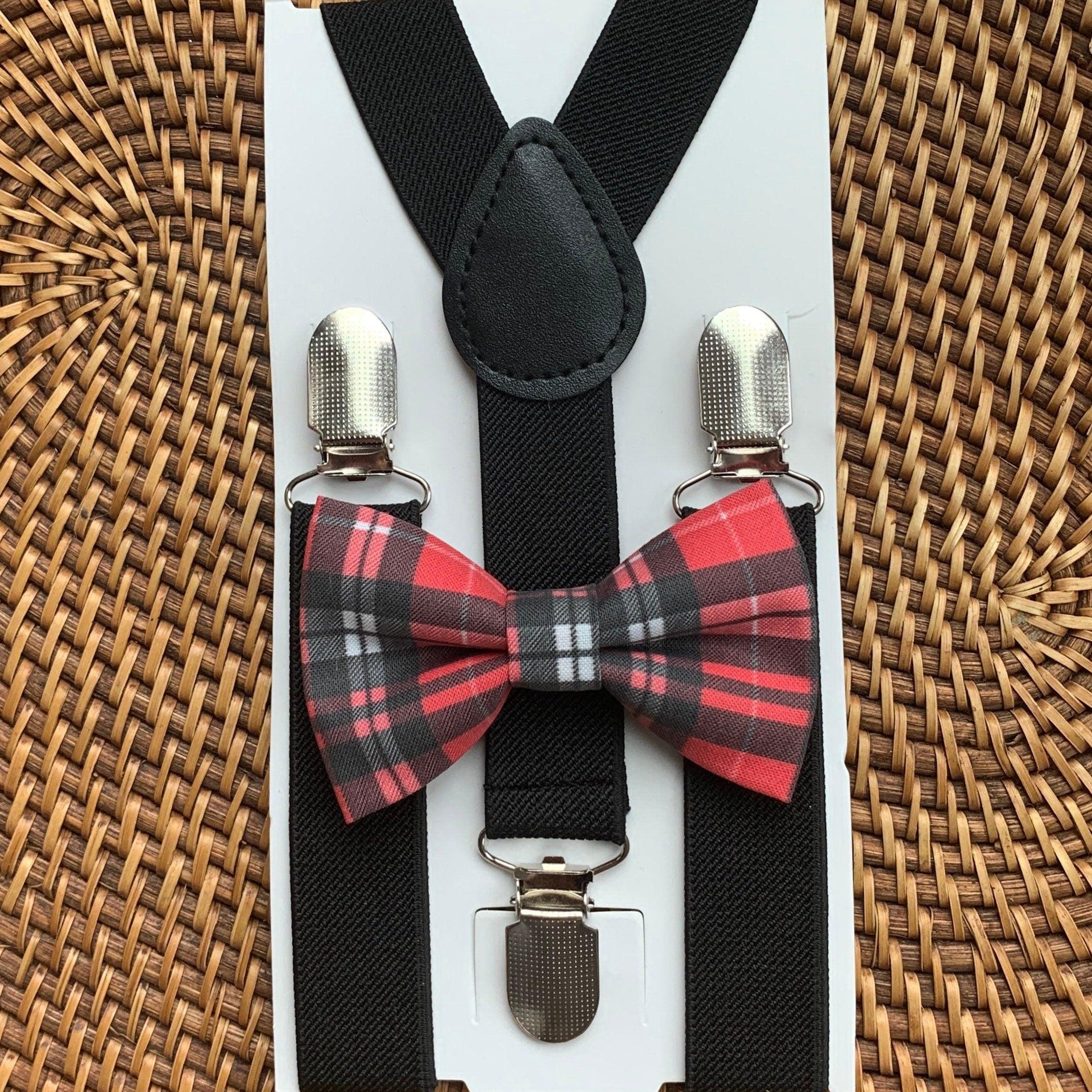 The Bold Bow Tie size chart for bow tie and suspender sets showing Small, Medium, Adult, and Big & Tall sizes with typical age ranges, suspender lengths, and bow tie widths. Small fits ages 6 months–6 years with 18–29 inch suspenders and a 3.5 inch bow tie; Medium fits ages 7–12 years with 25.5–40 inch suspenders and a 4 inch bow tie; Adult fits ages 13 years–6 feet tall with 25.5–40 inch suspenders and a 4.5 inch bow tie; Big & Tall fits over 6 feet tall with 31–53 inch suspenders and a 4.5 inch bow tie.