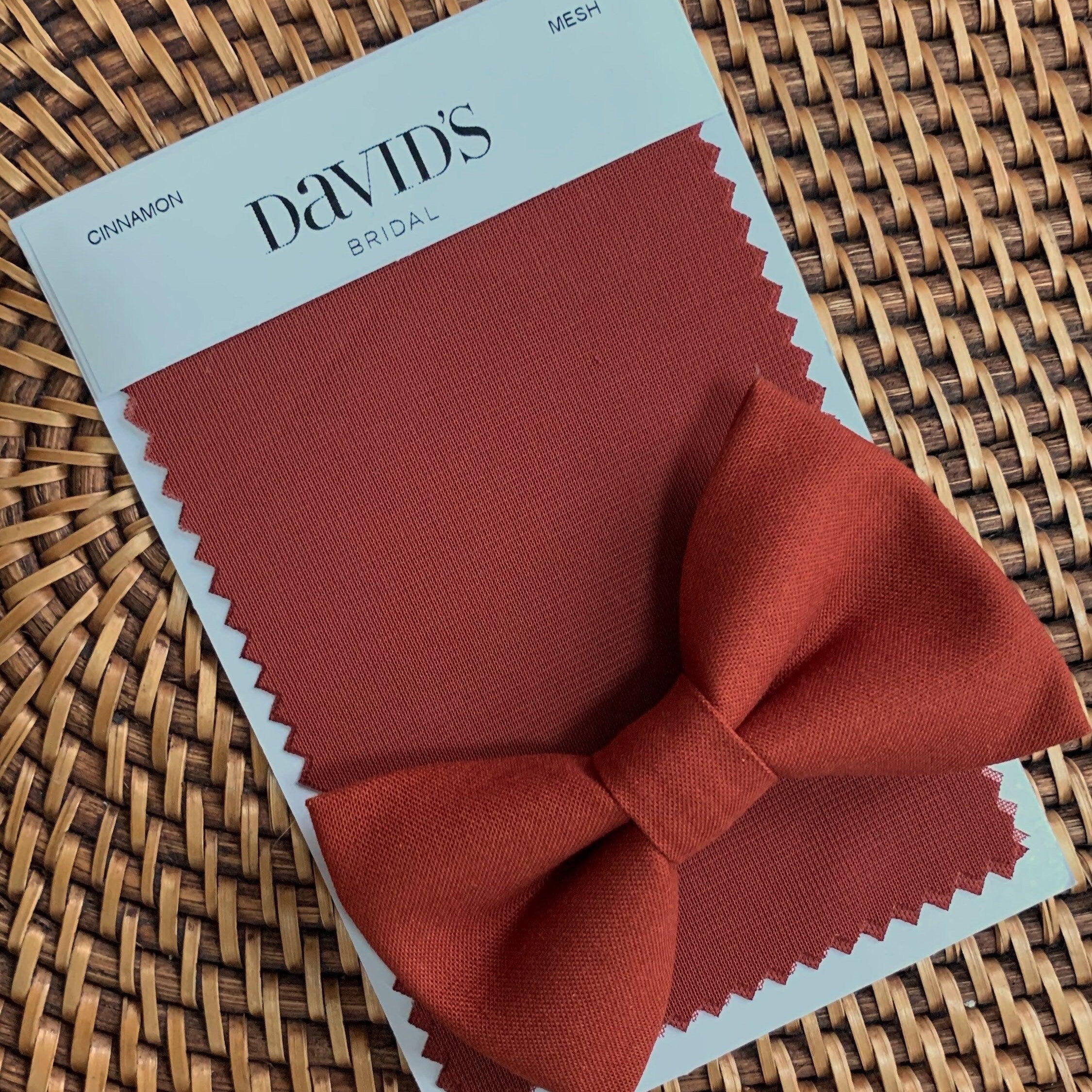 Size chart for suspender and bow tie sets from The Bold Bow Tie. Small (6mo-6yr): 18"-29" suspenders, 3.5" bow. Medium (7-12yr): 25.5"-40" suspenders, 4" bow. Adult (13yr-6ft tall): 25.5"-40" suspenders, 4.5" bow. Big & Tall (Over 6ft tall): 31"-53" suspenders, 4.5" bow. Instructions note to measure from the back waistband over the shoulder to the front waistband for a comfortable fit.