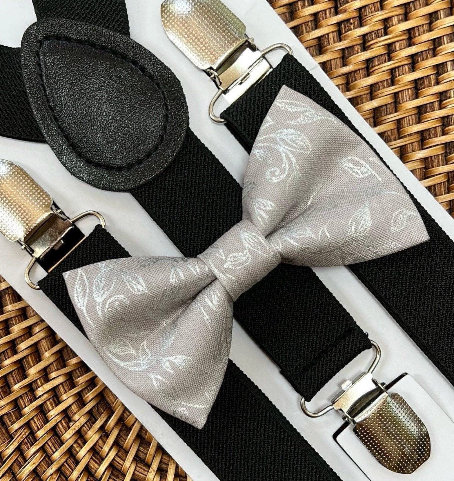 Size chart for suspender and bow tie sets from The Bold Bow Tie. Small (6mo-6yr): 18"-29" suspenders, 3.5" bow. Medium (7-12yr): 25.5"-40" suspenders, 4" bow. Adult (13yr-6ft tall): 25.5"-40" suspenders, 4.5" bow. Big & Tall (Over 6ft tall): 31"-53" suspenders, 4.5" bow. Instructions note to measure from the back waistband over the shoulder to the front waistband for a comfortable fit.