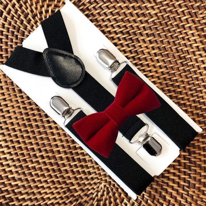 Size chart for suspender and bow tie sets from The Bold Bow Tie. Small (6mo-6yr): 18"-29" suspenders, 3.5" bow. Medium (7-12yr): 25.5"-40" suspenders, 4" bow. Adult (13yr-6ft tall): 25.5"-40" suspenders, 4.5" bow. Big & Tall (Over 6ft tall): 31"-53" suspenders, 4.5" bow. Instructions note to measure from the back waistband over the shoulder to the front waistband for a comfortable fit.