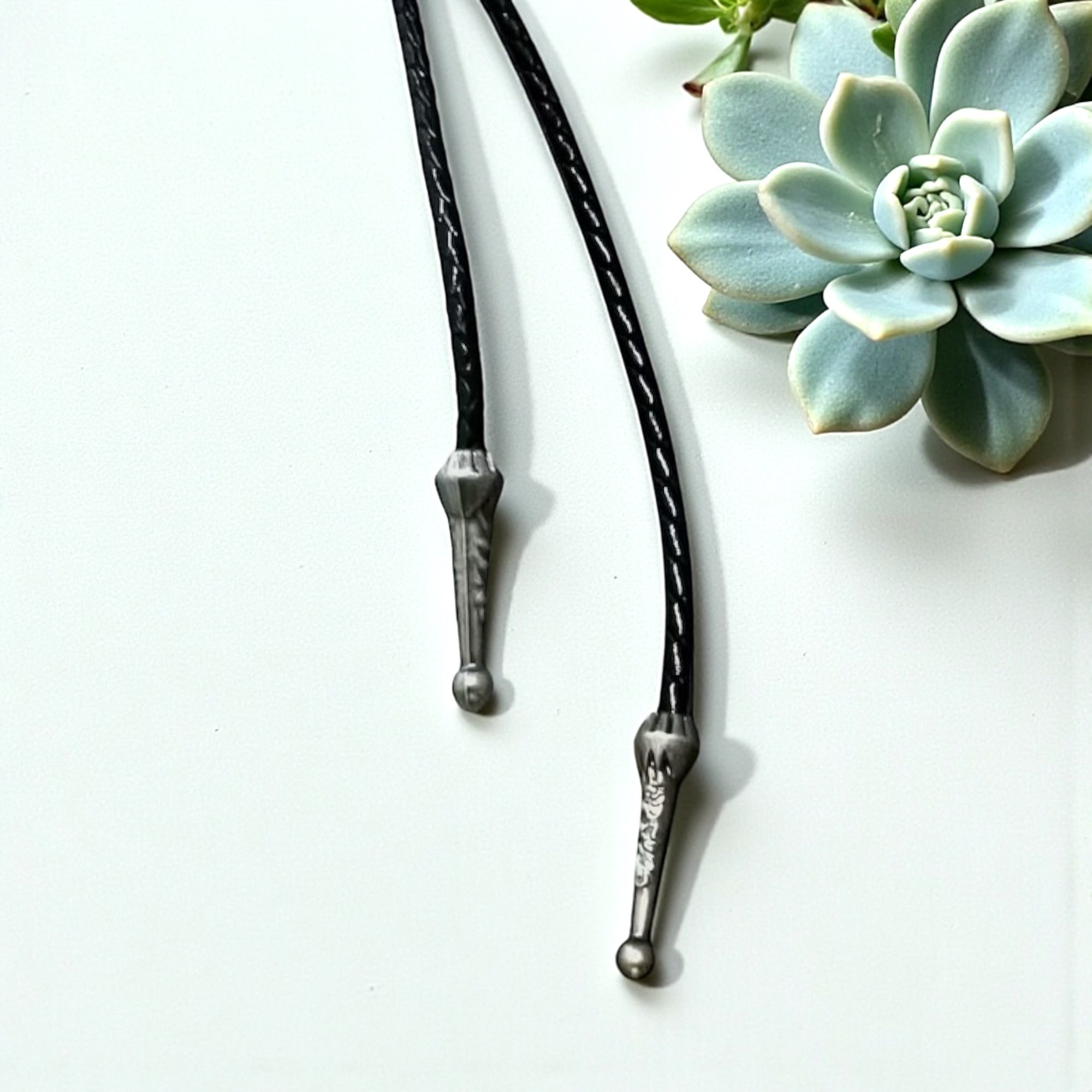 Silver Lily of the Valley Bolo Tie – The Bold Bow Tie
