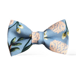 Load image into Gallery viewer, Dusty Blue Hydrangea Cotton Bow Tie
