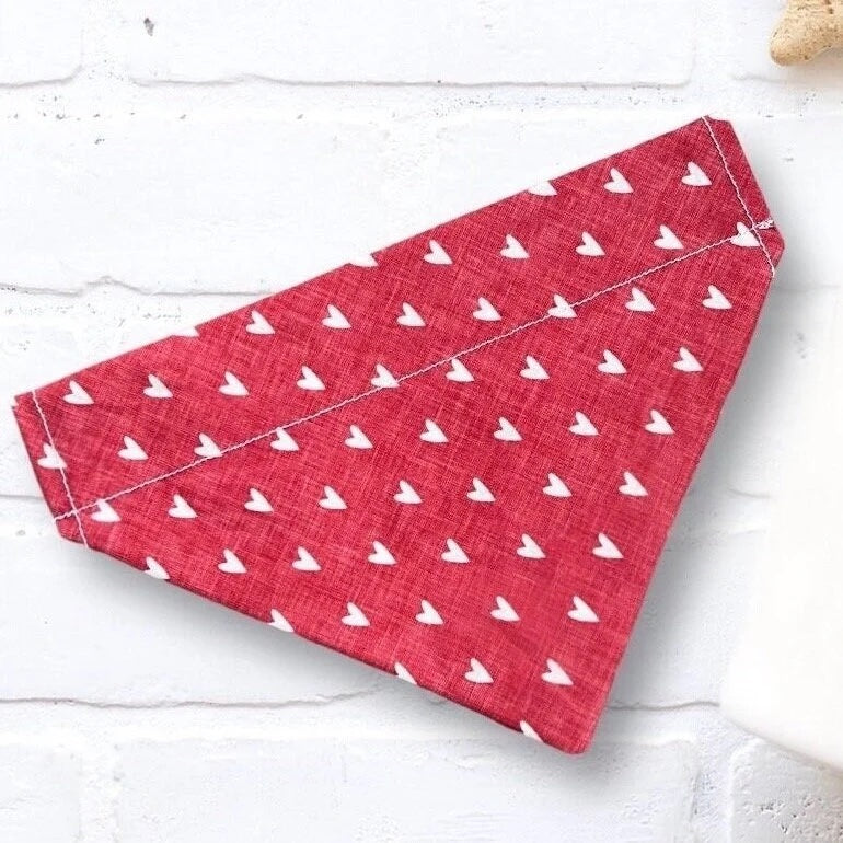 a piece of fabric with white triangles on it