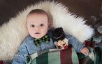 Load image into Gallery viewer, Green Plaid Bow Tie &amp; Burgundy Suspenders Set
