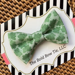 Load image into Gallery viewer, Shamrock Bow Tie for Dog and Cat Collar
