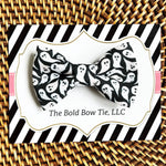 Load image into Gallery viewer, Halloween Ghost Pet Bow Tie for Dog and Cat Collar
